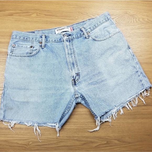 Levis 505 High Rise Jean Shorts 38 Waist